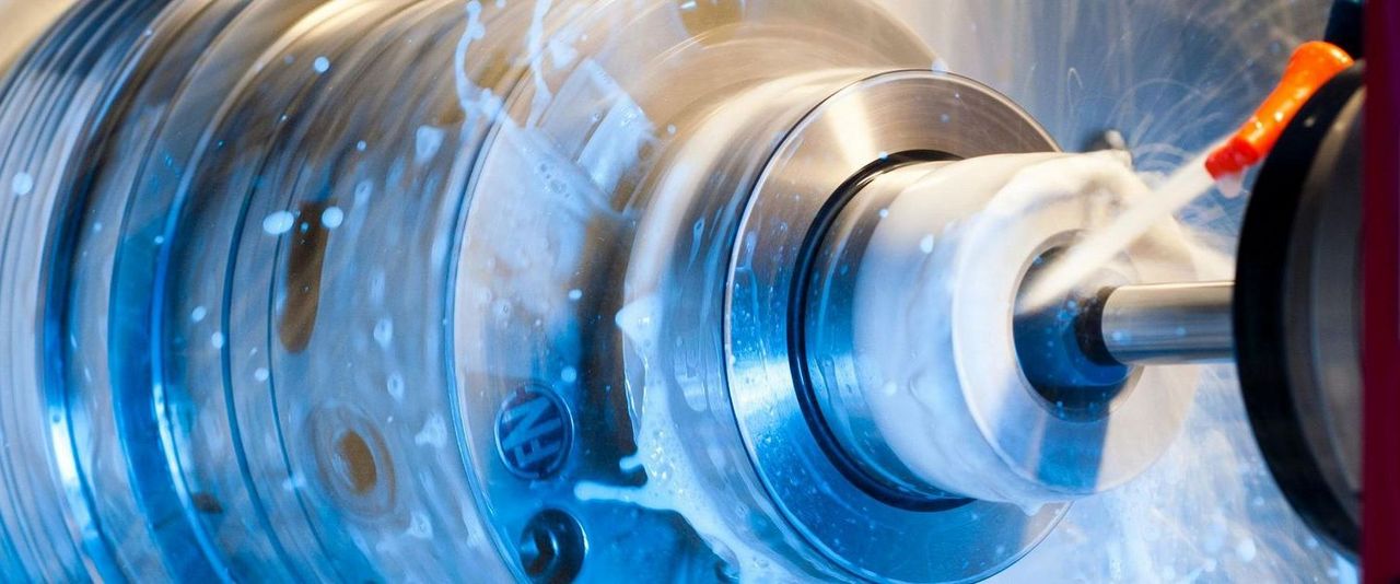 The Use of Cooling Lubricant in Tool and Cutter Grinding UNITED GRINDING