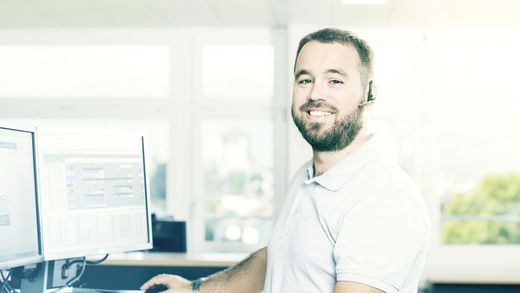 CI Universe, Employee